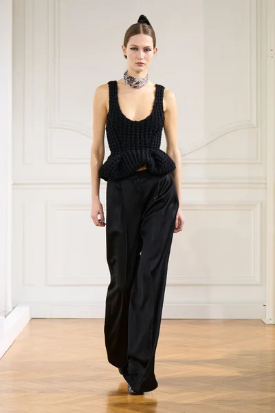 Look 28
